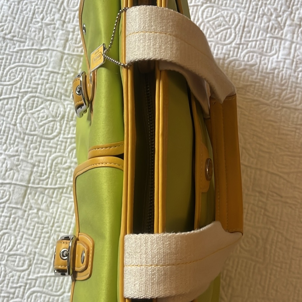 Coach Vintage Garden Tote Green Apple/ Yellow - Picture 3 of 12
